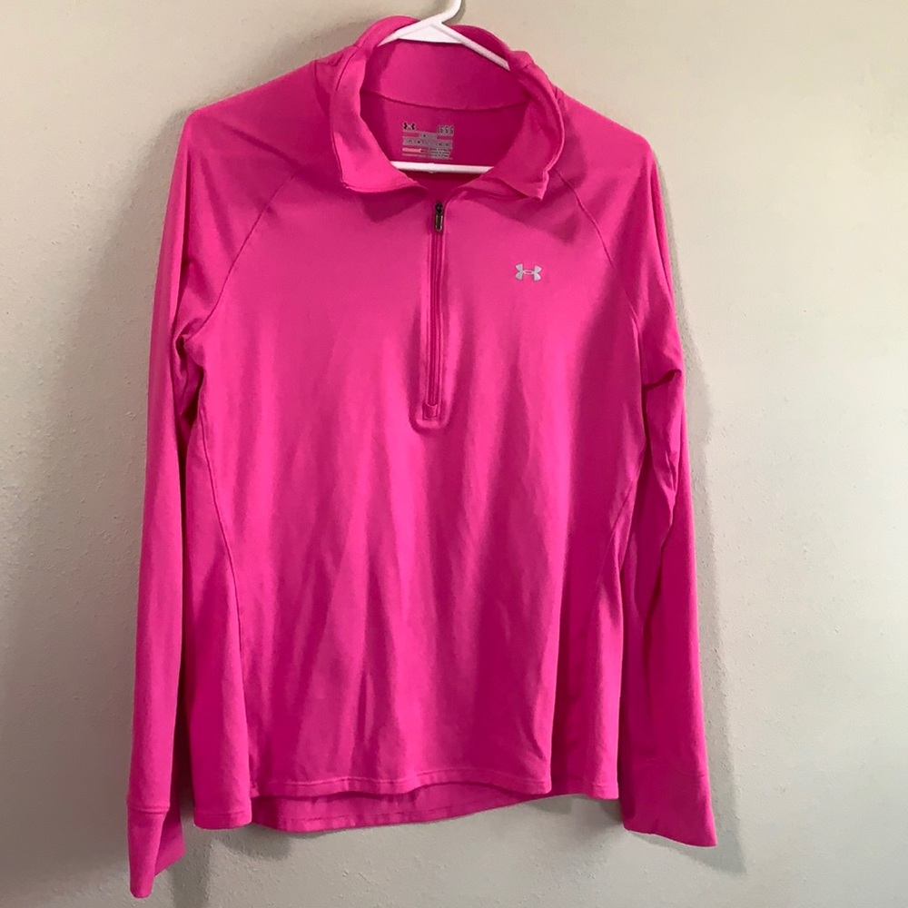 Under Armour top